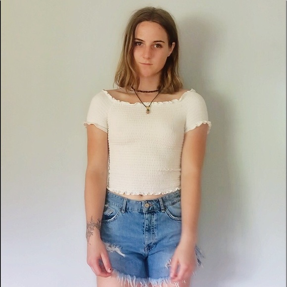 scrunchy white crop top - Picture 4 of 4